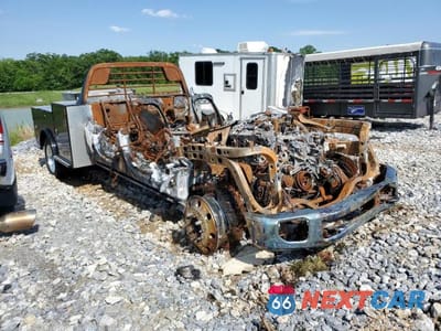 Czwarte zdjęcie samochodu z boku: 2022 FORD F450 SUPER DUTY UTILITY / SERVICE TRUCK VIN:1FT8W4DT7NEF19439 - miniatura