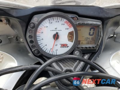 Zdjęcie 7 z 9 samochodu: 2006 SUZUKI GSX-R600 K6 VIN:JS1GN7DA662103944 - miniatura