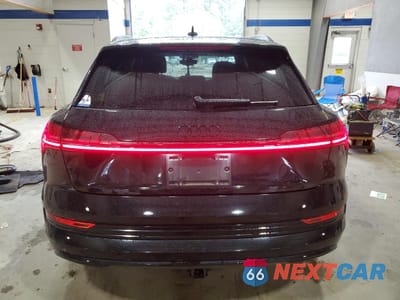 Zdjęcie 6 z 13 samochodu: 2023 AUDI E-TRON PREMIUM VIN:WA1AAAGE2PB014791 - miniatura