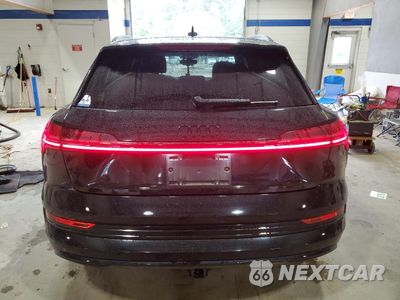Zdjęcie 6 z 13 samochodu: 2023 AUDI E-TRON PREMIUM VIN:WA1AAAGE2PB014791 - miniatura