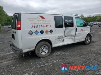 Trzecie zdjęcie samochodu z tyłu: 2021 CHEVROLET EXPRESS G2500 VIN:1GCWGAF73M1241552 - miniatura