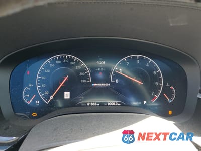 Zdjęcie 9 z 14 samochodu: 2019 BMW M550XI VIN:WBAJB9C58KB288882 - miniatura