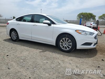 Czwarte zdjęcie samochodu z boku: 2018 FORD FUSION S VIN:3FA6P0G71JR193761 - miniatura