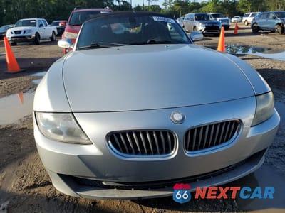 Piąte zdjęcie samochodu w środku: 2006 BMW Z4 3.0SI VIN:4USBU53566LW91361 - miniatura