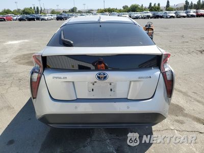 Zdjęcie 6 z 14 samochodu: 2017 TOYOTA PRIUS VIN:JTDKBRFUXH3051596 - miniatura