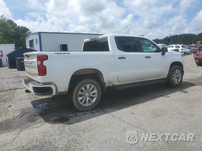 Trzecie zdjęcie samochodu z tyłu: 2021 CHEVROLET SILVERADO K1500 CUSTOM VIN:1GCPYBEK8MZ377500 - miniatura