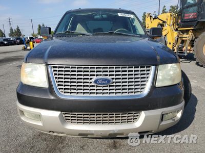 Piąte zdjęcie samochodu w środku: 2005 FORD EXPEDITION EDDIE BAUER VIN:1FMFU17505LA24709 - miniatura