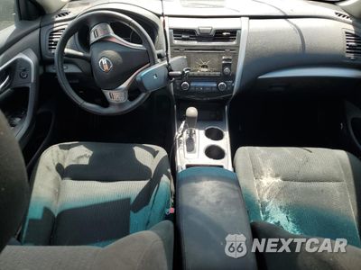 Zdjęcie 8 z 12 samochodu: 2015 NISSAN ALTIMA 2.5 VIN:1N4AL3AP3FC584951 - miniatura