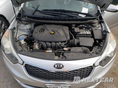 Zdjęcie 11 z 12 samochodu: 2014 KIA FORTE LX VIN:KNAFX4A66E5208777 - miniatura