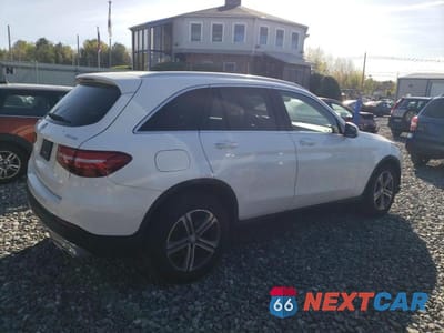 Trzecie zdjęcie samochodu z tyłu: 2016 MERCEDES-BENZ GLC 300 4MATIC VIN:WDC0G4KB6GF100431 - miniatura