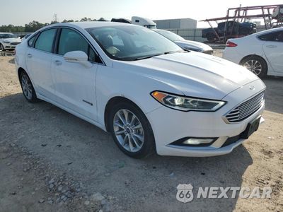Czwarte zdjęcie samochodu z boku: 2017 FORD FUSION SE HYBRID VIN:3FA6P0LU3HR409339 - miniatura
