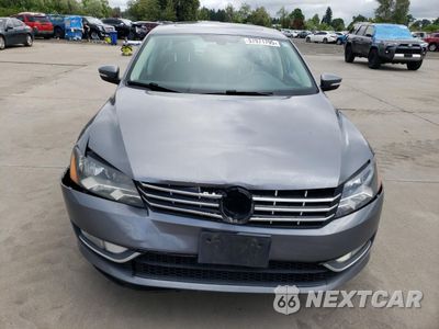 Piąte zdjęcie samochodu w środku: 2013 VOLKSWAGEN PASSAT SE VIN:1VWBN7A35DC101791 - miniatura