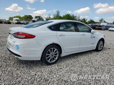 Trzecie zdjęcie samochodu z tyłu: 2017 FORD FUSION SE HYBRID VIN:3FA6P0LU8HR409451 - miniatura