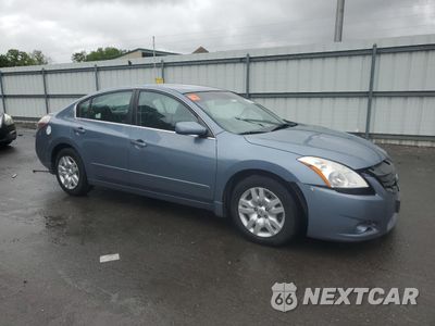 Czwarte zdjęcie samochodu z boku: 2010 NISSAN ALTIMA BASE VIN:1N4AL2AP9AN490564 - miniatura