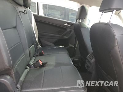 Zdjęcie 11 z 16 samochodu: 2020 VOLKSWAGEN TIGUAN SE VIN:3VV3B7AX3LM107221 - miniatura