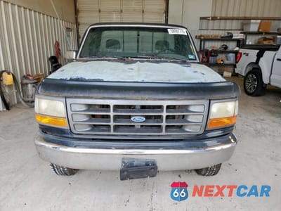 Piąte zdjęcie samochodu w środku: 1992 FORD F250 VIN:2FTHF25H7NCA40409 - miniatura