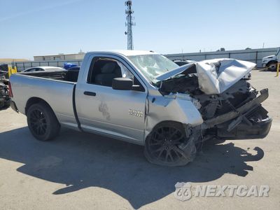 Czwarte zdjęcie samochodu z boku: 2018 RAM 1500 ST VIN:3C6JR6AG6JG137795 - miniatura