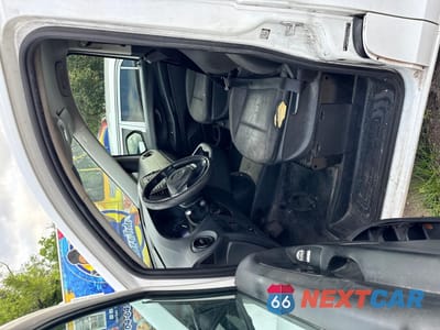Piąte zdjęcie samochodu w środku: 2018 MERCEDES-BENZ METRIS VIN:WD3PG2EA5J3481395 - miniatura