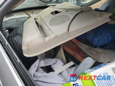 Zdjęcie 8 z 12 samochodu: 2001 VOLKSWAGEN GOLF GL VIN:9BWBT61J714066278 - miniatura