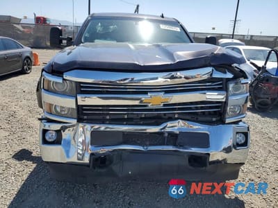Piąte zdjęcie samochodu w środku: 2015 CHEVROLET SILVERADO K2500 HEAVY DUTY LT VIN:1GC1KVE84FF116589 - miniatura