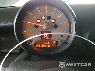 Zdjęcie 9 z 14 samochodu: 2012 MINI COOPER S VIN:WMWSV3C5XCT387692 - miniatura