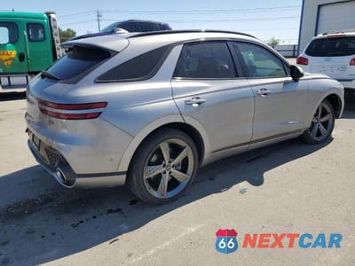 Trzecie zdjęcie samochodu z tyłu: 2022 GENESIS GV70 VIN:KMUMCDTC3NU032380 - miniatura