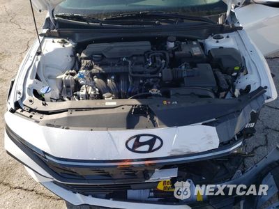 Zdjęcie 11 z 16 samochodu: 2025 HYUNDAI ELANTRA LIMITED VIN:KMHLP4DG3SU869805 - miniatura