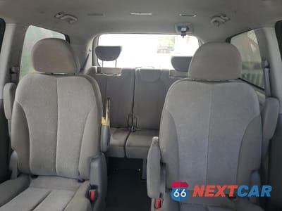 Zdjęcie 10 z 15 samochodu: 2012 KIA SEDONA LX VIN:KNDMG4C79C6459056 - miniatura