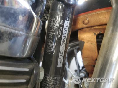 Zdjęcie 10 z 11 samochodu: 2008 HARLEY-DAVIDSON XL1200 C ANNIVERSARY VIN:1HD1CT3408K430072 - miniatura