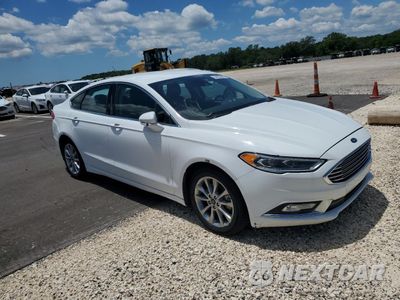 Czwarte zdjęcie samochodu z boku: 2017 FORD FUSION SE HYBRID VIN:3FA6P0LU6HR409254 - miniatura