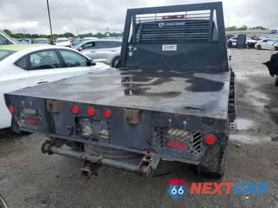 Zdjęcie 6 z 13 samochodu: 2008 CHEVROLET SILVERADO K3500 VIN:1GCHK33618F169581 - miniatura