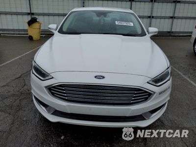 Piąte zdjęcie samochodu w środku: 2018 FORD FUSION SE HYBRID VIN:3FA6P0LU1JR118859 - miniatura