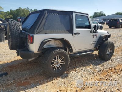 Trzecie zdjęcie samochodu z tyłu: 2010 JEEP WRANGLER SPORT VIN:1J4AA2D17AL118962 - miniatura