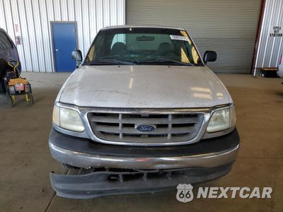 Piąte zdjęcie samochodu w środku: 2003 FORD F150 VIN:1FTRX17W73NA52994 - miniatura