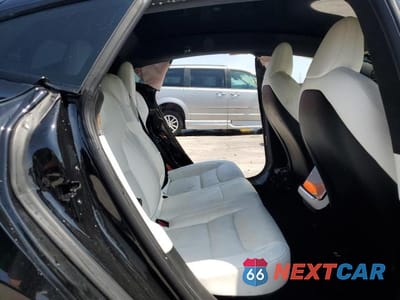 Zdjęcie 10 z 13 samochodu: 2022 TESLA MODEL S VIN:5YJSA1E56NF476116 - miniatura