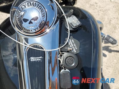 Zdjęcie 8 z 9 samochodu: 2014 HARLEY-DAVIDSON FLHXS STREET GLIDE SPECIAL VIN:1HD1KRM19EB655029 - miniatura