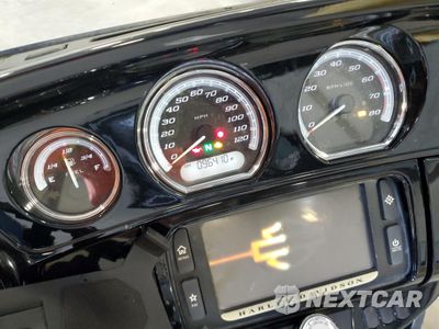 Zdjęcie 7 z 9 samochodu: 2017 HARLEY-DAVIDSON FLHTK ULTRA LIMITED VIN:1HD1KED10HB615175 - miniatura