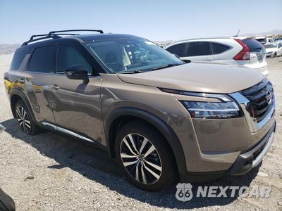 Czwarte zdjęcie samochodu z boku: 2024 NISSAN PATHFINDER PLATINUM VIN:5N1DR3DG5RC287469 - miniatura