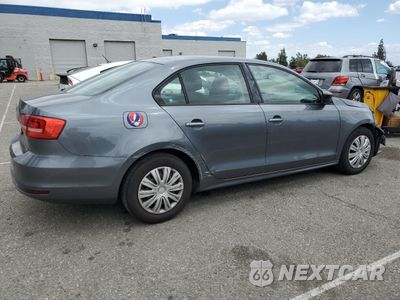 Trzecie zdjęcie samochodu z tyłu: 2015 VOLKSWAGEN JETTA BASE VIN:3VW2K7AJ1FM269372 - miniatura