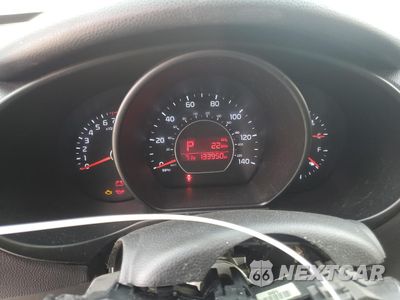 Zdjęcie 9 z 12 samochodu: 2014 KIA SOUL VIN:KNDJN2A27E7110351 - miniatura