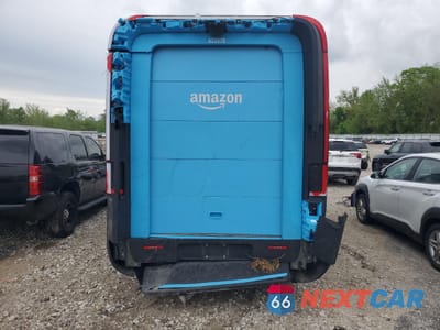 Zdjęcie 6 z 12 samochodu: 2023 RIVIAN EDV 700 VIN:7FCEHEB75PN013078 - miniatura