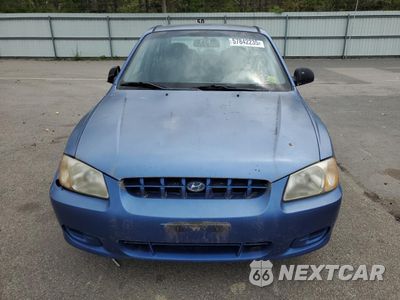 Piąte zdjęcie samochodu w środku: 2002 HYUNDAI ACCENT GL VIN:KMHCG45C92U291351 - miniatura