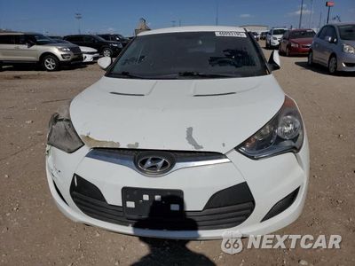 Piąte zdjęcie samochodu w środku: 2013 HYUNDAI VELOSTER VIN:KMHTC6AD0DU109674 - miniatura