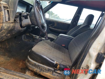 Zdjęcie 7 z 14 samochodu: 2000 JEEP CHEROKEE SPORT VIN:1J4FF48S0YL231653 - miniatura