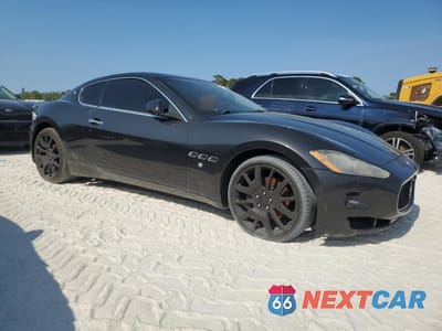 Czwarte zdjęcie samochodu z boku: 2008 MASERATI GRANTURISMO VIN:ZAMGJ45A480033935 - miniatura
