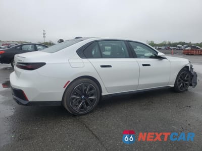 Trzecie zdjęcie samochodu z tyłu: 2024 BMW 760 XI VIN:WBA33EJ05RCR10400 - miniatura