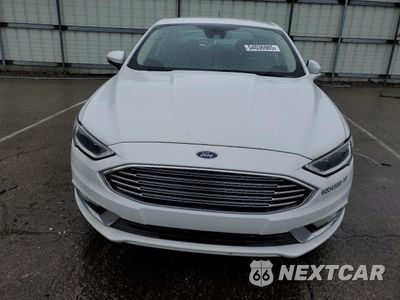 Piąte zdjęcie samochodu w środku: 2017 FORD FUSION SE HYBRID VIN:3FA6P0LU9HR410074 - miniatura