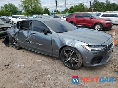 Czwarte zdjęcie samochodu z boku: 2020 VOLVO S90 T6 OCEAN RACE VIN:LVYA22MT0LP171690 - miniatura