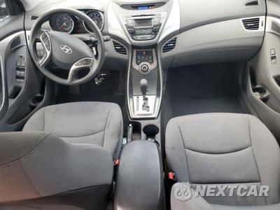 Zdjęcie 8 z 14 samochodu: 2013 HYUNDAI ELANTRA GLS VIN:KMHDH4AE8DU888518 - miniatura