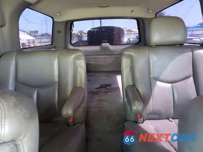 Zdjęcie 10 z 13 samochodu: 2005 CHEVROLET SUBURBAN C2500 VIN:1GNGC26UX5R163664 - miniatura
